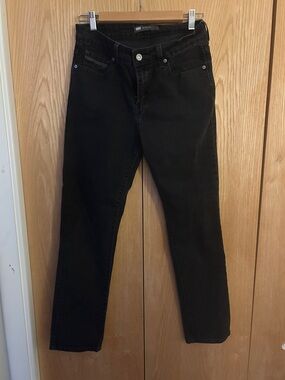 Women's Levi’s mid Rise Black skinny/straight leg Jeans